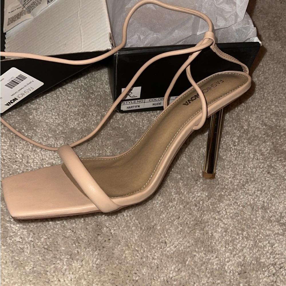 Nude Fashion Nova heels w/ gold heel. Size 11.